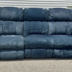 La-Z-Boy® Pinnacle Navy Manual Wall Reclining Sofa FREE Delivery 🚚