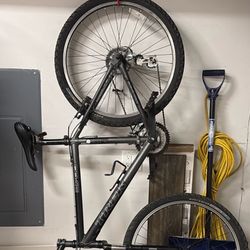 Trek 3700 Mountain Bike 