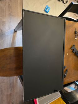 43" TCL Roku Tv smart.