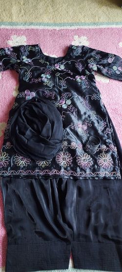 Farshi Shalwar 3 Piece/Pakistani Fashion/partywear 