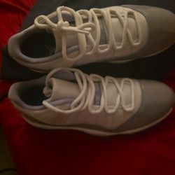 Jordan's Retro Low 11's Concrete Grey Size 11