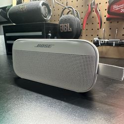 Like New Bose Soundlink Flex
