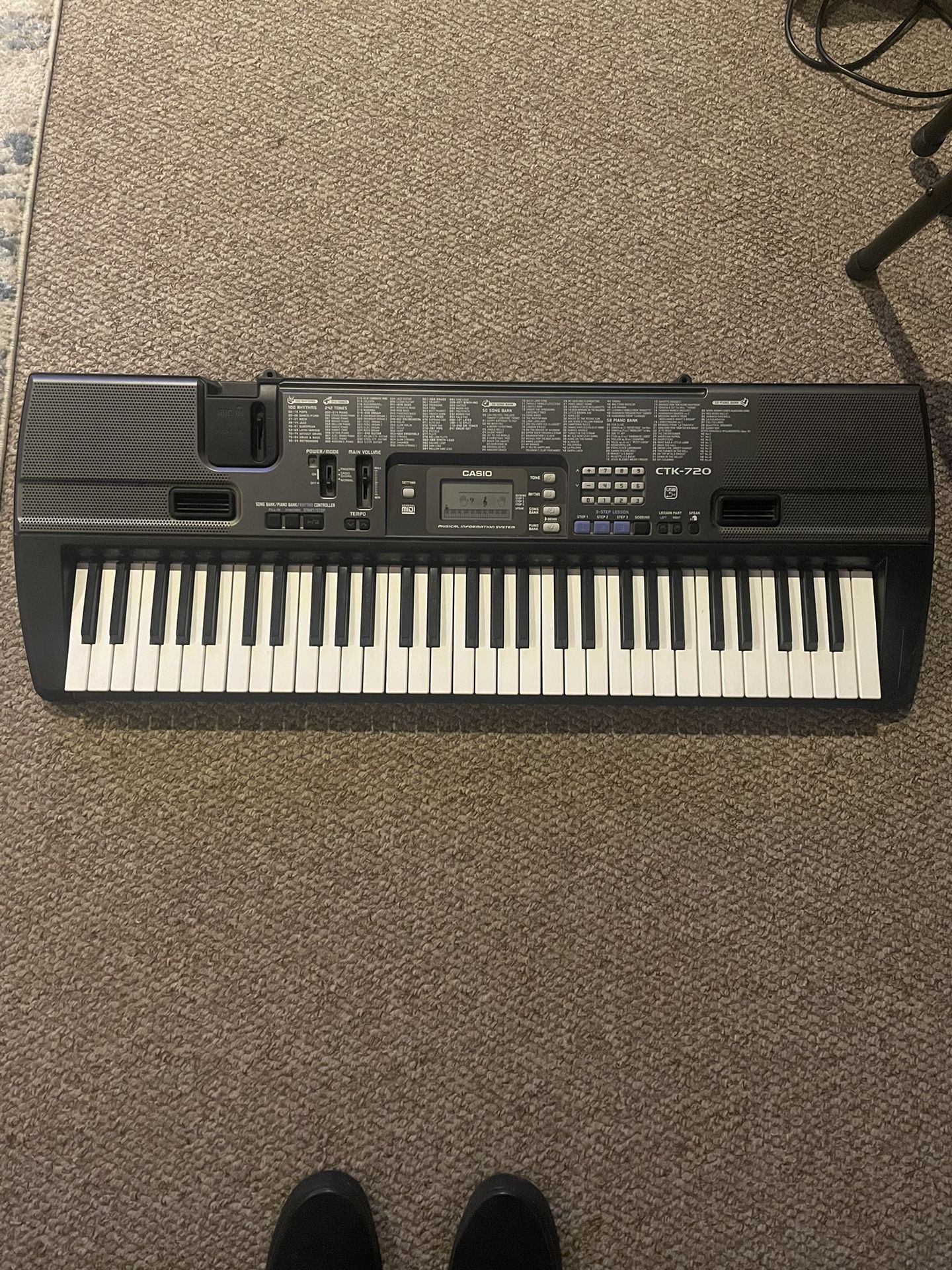 Used Casio Keyboard With Stand 