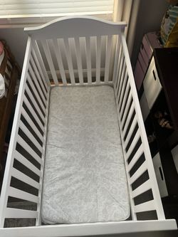 infant/toddler crib