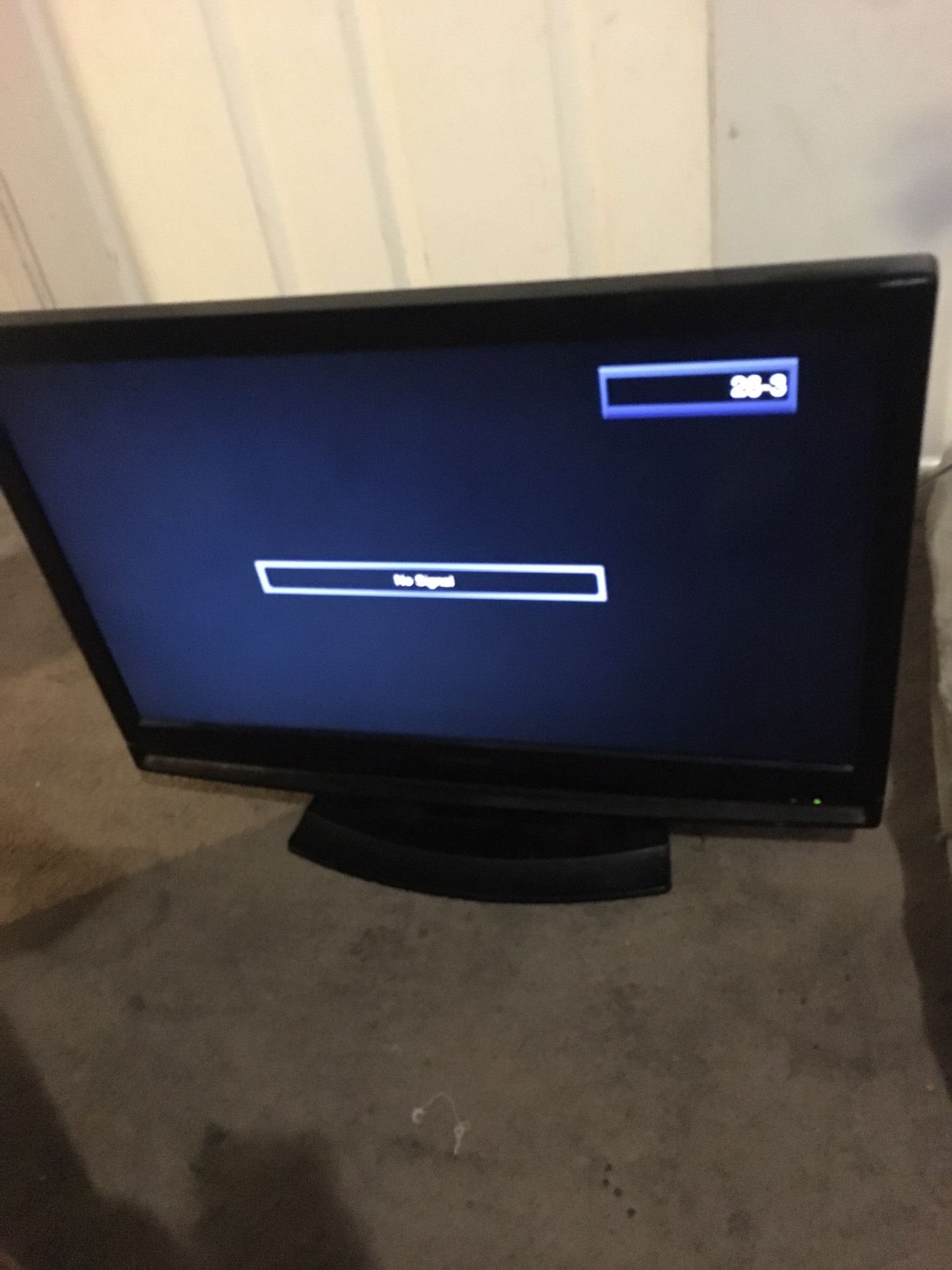 Sylvania 32 Inch 720p LCD HDTV/DVD Combo