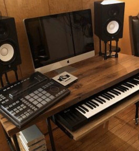 Apple iMac music studio