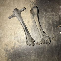 Integra 95 Rear camber Arms OEM
