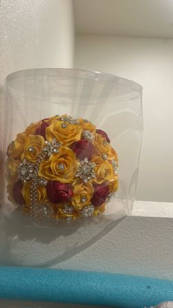 Quinceañera flower bouquet (forever Roses)  hand made