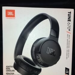 Blue Tooth JBL Headphones 
