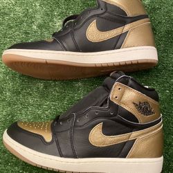 Jordan 1 Retro High Metallic Gold Size 10