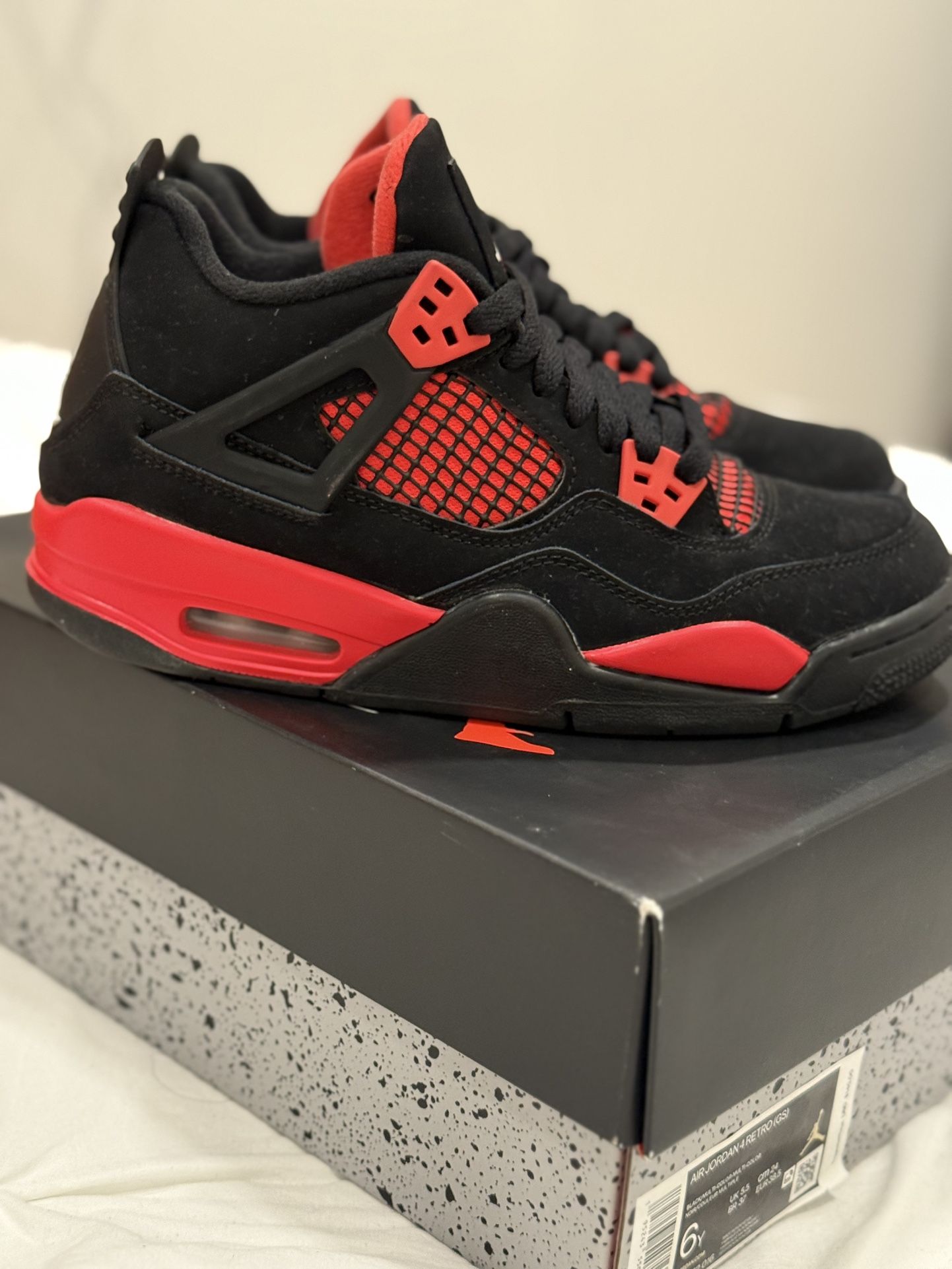 Air Jordan 4 Retro 6y