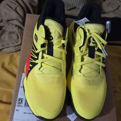 MENS SHOE SIZE 13 NEW ADIDAS 