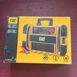 CAT® Professional 1000 Amp Jump Starter