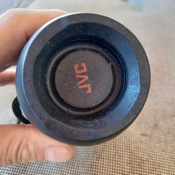 JVC BLUETOOTH SPEAKER 🔊 SOUNDS EXELENT WITH CHARGER $20 RETAIL PRICE $50 GREAT DEAL COME AND GET IT BEFORE IS GONE ******************************