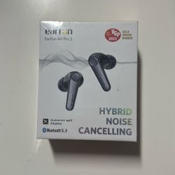Hybrid Noise Cancellation Earbuds