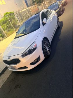 2015 KIA Cadenza