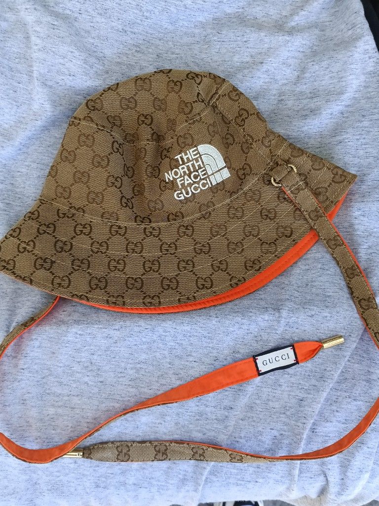Gucci + THE NORTH FACE Bucket Hat One Size Fits All Orange+ Brown