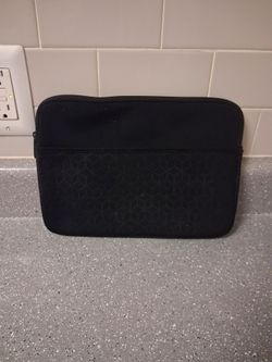 Black Neoprene Laptop Sleeve with Zipper