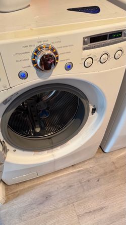 LG Washer and Dryer (Gas)