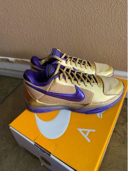 Kobe Protro undefeated 5 size 10.5 new