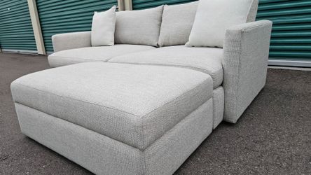 FREE DELIVERY!!! Crate & Barrel "Lounge" Sofa + Ottoman WHITE ($3K + Retail...50% OFF!!!)