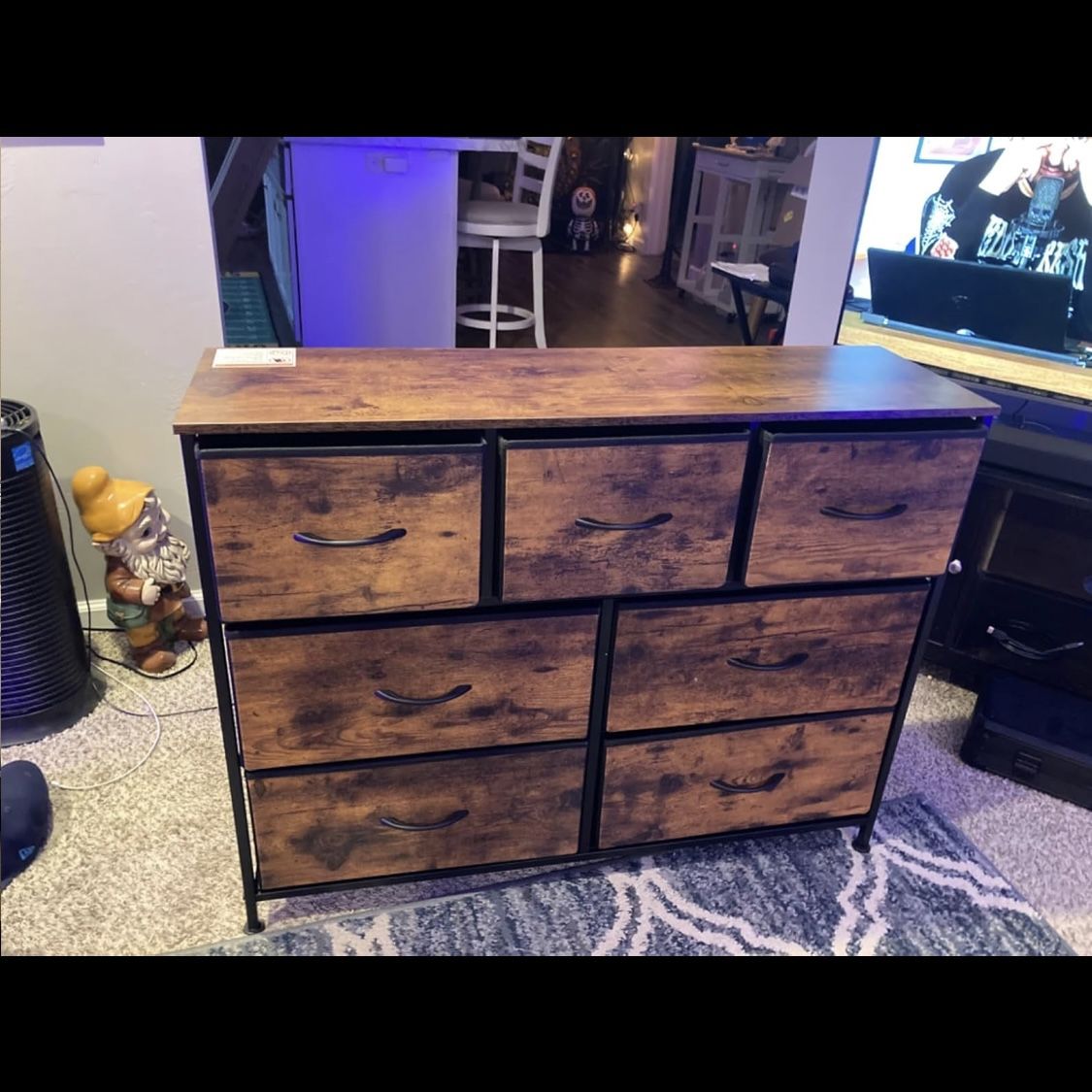 7 Drawer Brown dresser organizer table