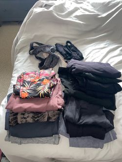 Women’s active leggings- Size S/M