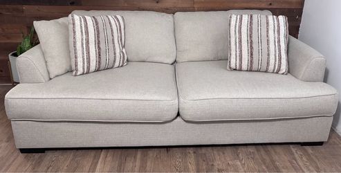 Jerome’s Warner Large Sofa