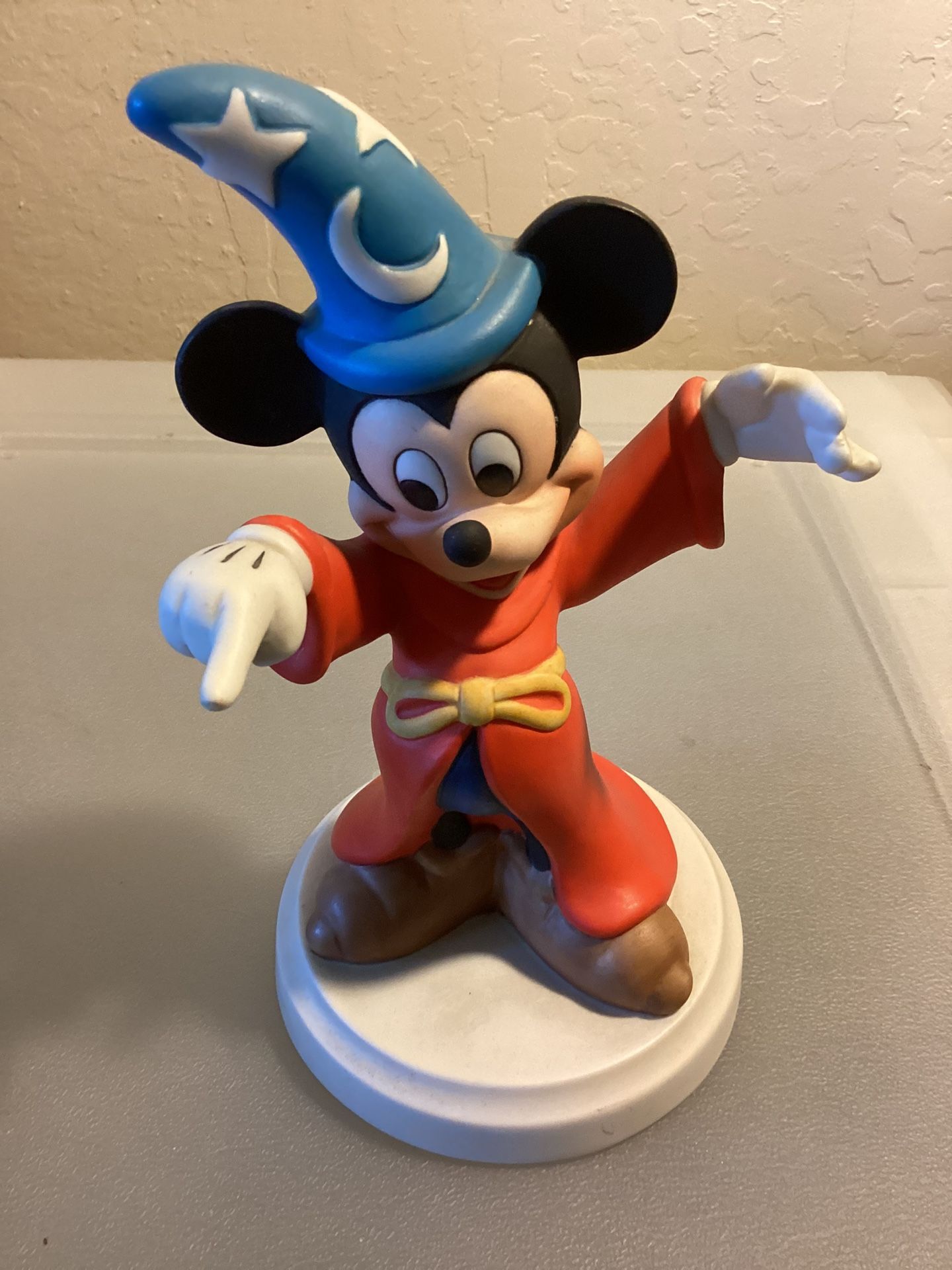 Disney MICKEY MOUSE FANTASIA Sorcerer Figurine 8 Inch 