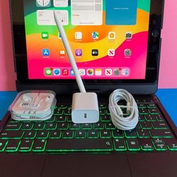 Apple IPad 9th Generation (10.2” Retina /Touch ID /IOS 18/ 2021 Model) 64GB with Pen, Keyboard  & Accessories 