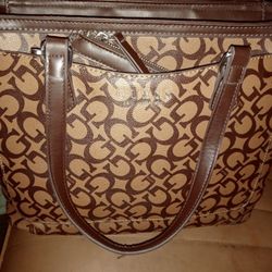 Beautiful Guess Purse 👜