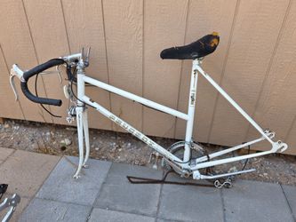 PEUGEOT ROAD BIKE