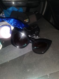 Black Cat-Eye Sunglasses