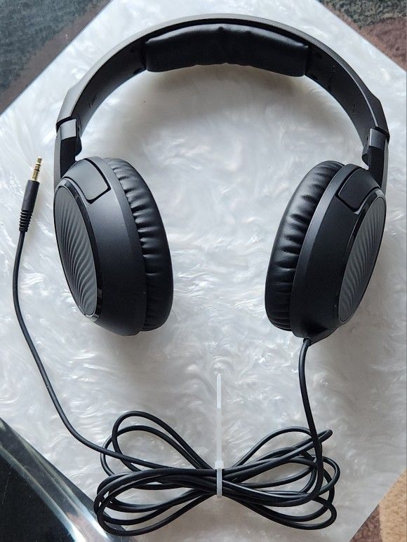 Sennheiser HD 200 Pro Monitoring Headphones