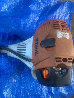 LAWN TRIMMER: STIHL MODEL KM 110R