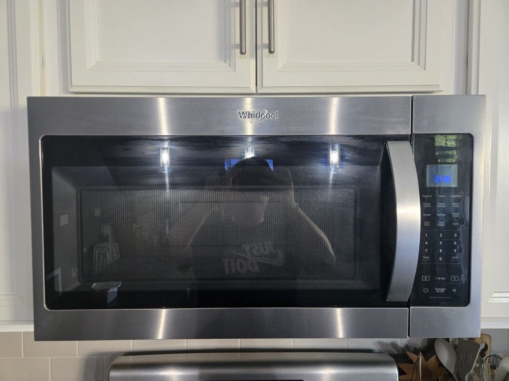 Whirlpool Microwave 