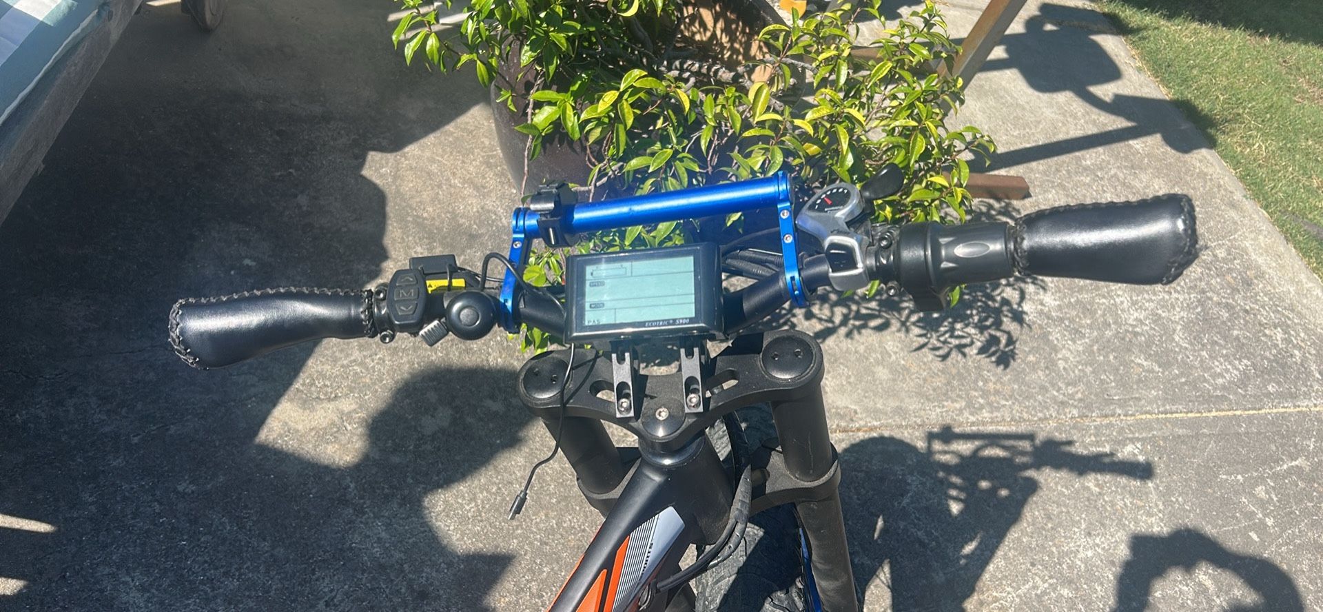 Black ecotric electric bicycle 800w