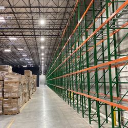 PALLET RACKING TEARDROP NEW AND USED !!!!