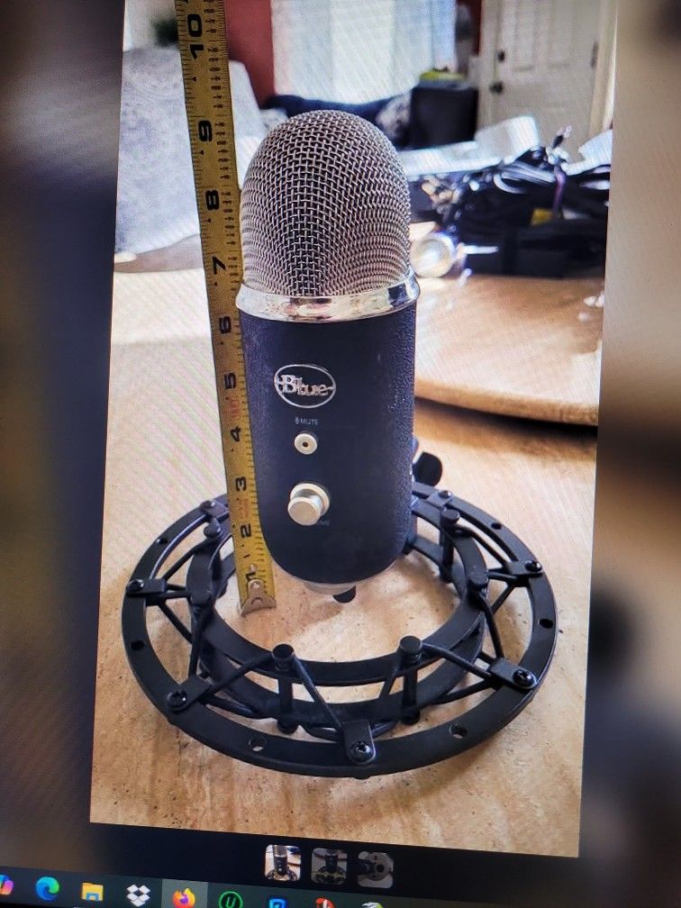 Blue Yeti Microphone With Anti-shock Base