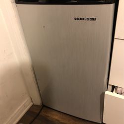 Black And Decker Fridge