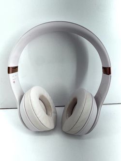 Beats Solo 4 Bluetooth Headphones Pink WMP020975