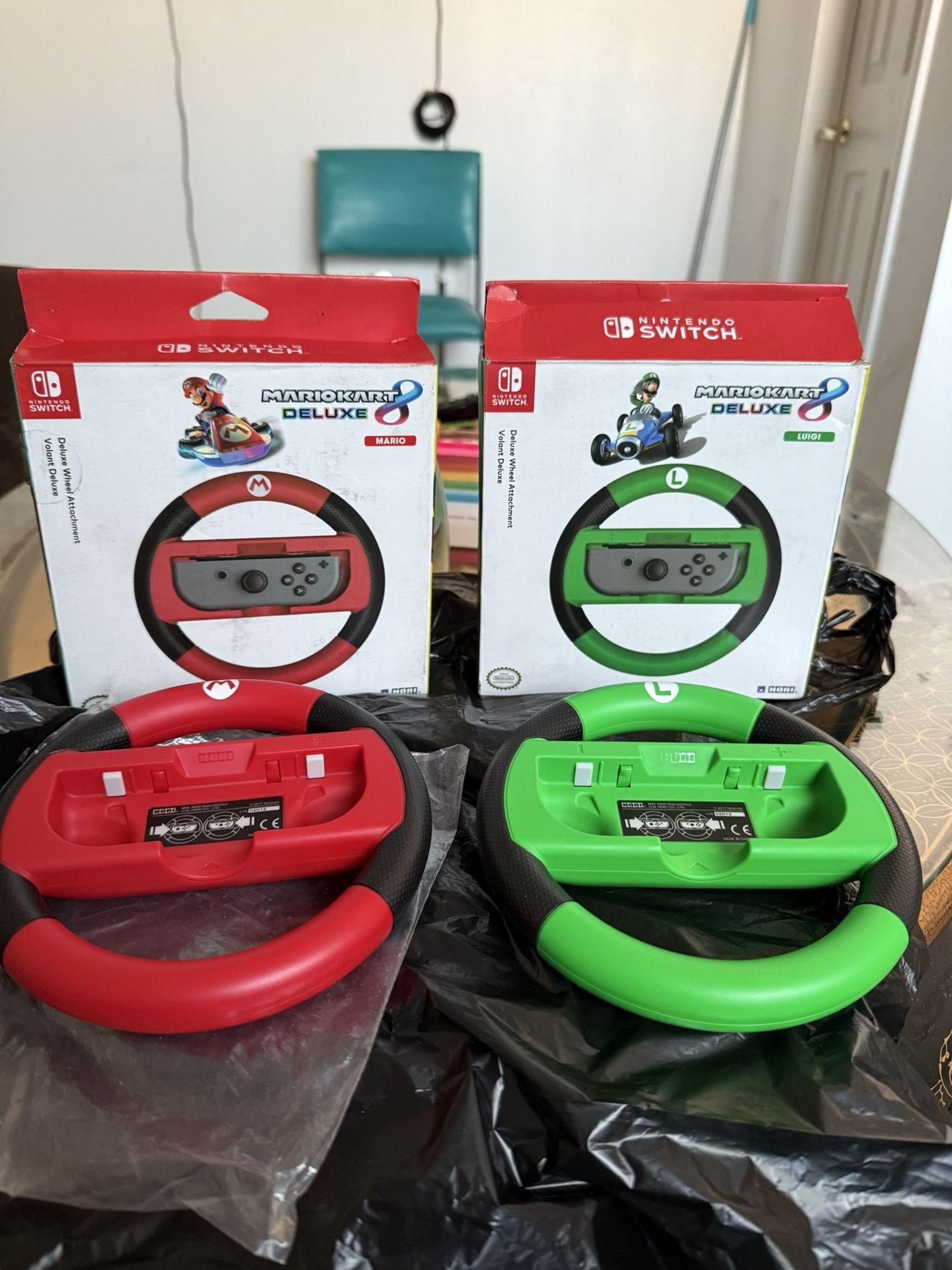 Nintendo Switch Joy Con Racing Wheel Mario Kart 8 Deluxe $20 EACH
