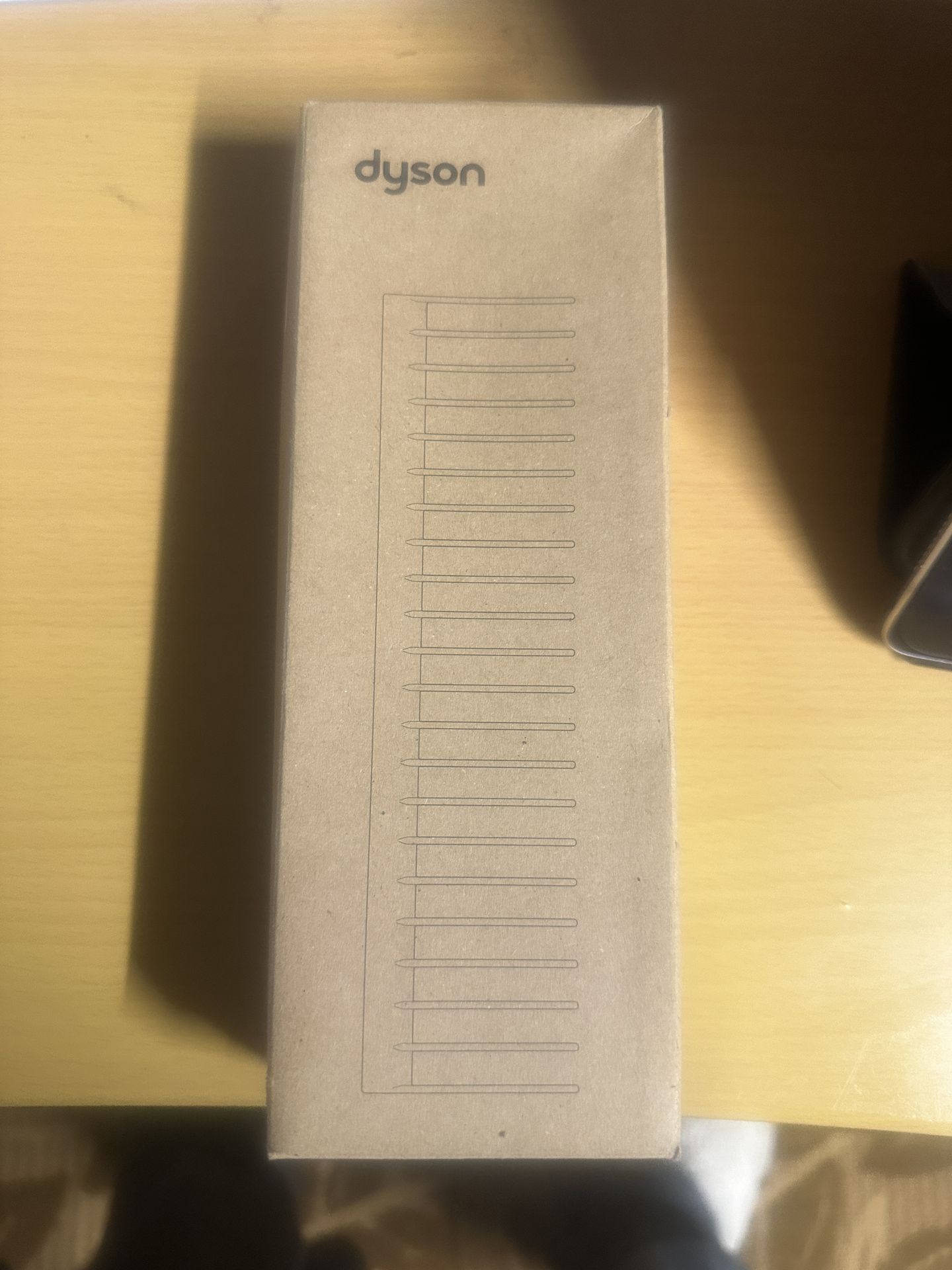 Dyson Detangling Comb (with the box)