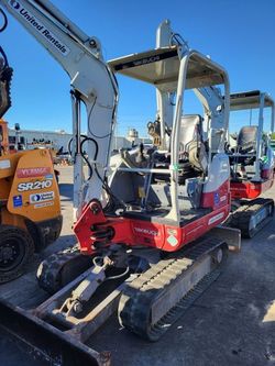 2017 Takeuchi TB230 6k Mini Excavator