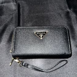 Black Designer Wallet w Strap