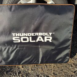 100 Watt Foldable Briefcase Solar Panel Kit