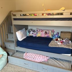 Bunk bed With Additional pull Out Trundle 
