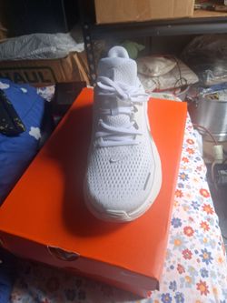 Shoes Nike size 9