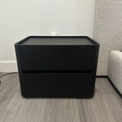 2 Nomad Black Modern Night Stands