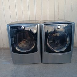 Lavadora y Secadora de gas marca LG 